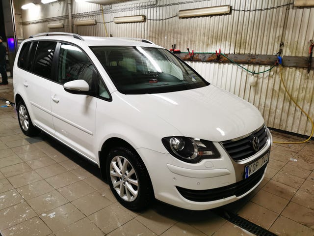Volkswagen Touran 2010