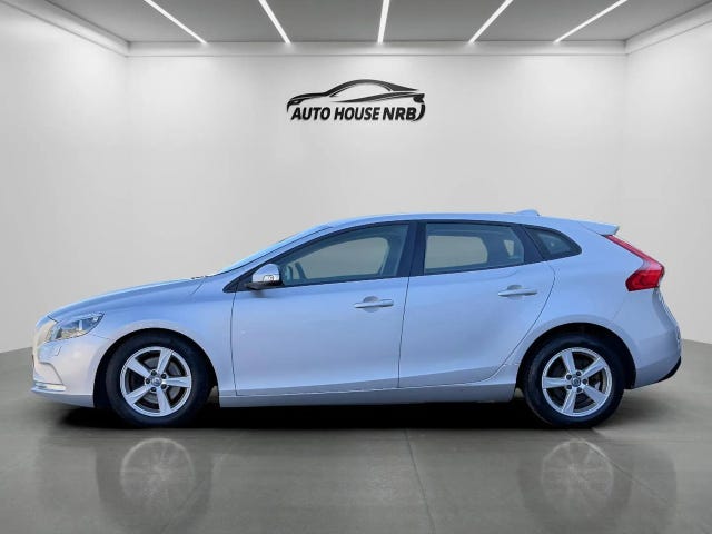 Volvo V40 2015