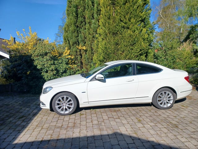 Mercedes-Benz C180 2012