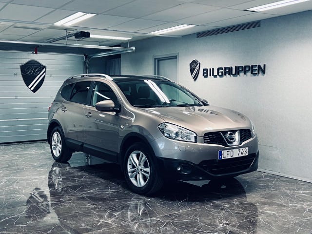 Nissan Qashqai+2 2011