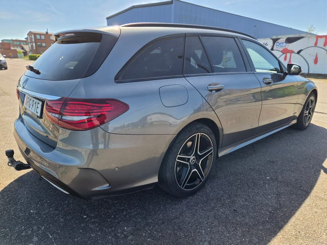 Mercedes-Benz C 300 2019 – bild 4