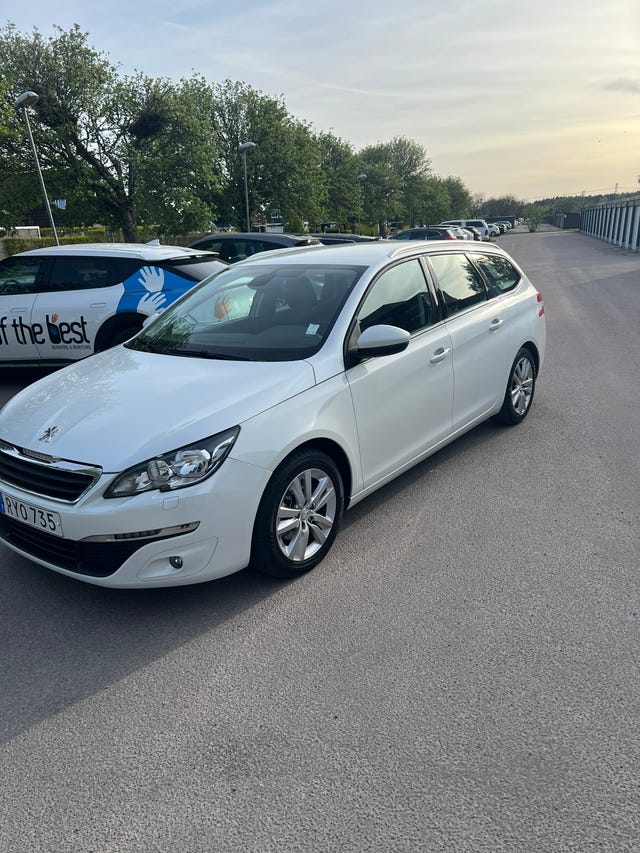 Peugeot 308 SW 2015