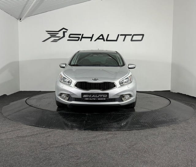 Kia Ceed 2013 – bild 2