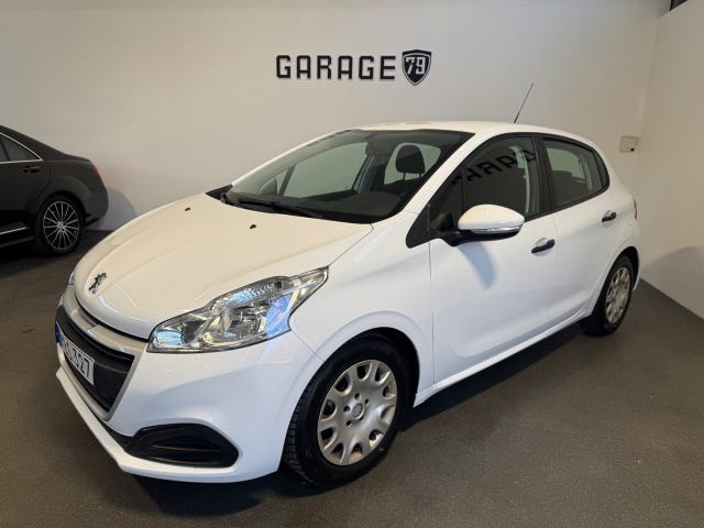 Peugeot 208 2016
