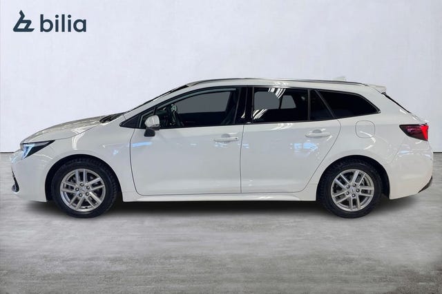 Toyota Corolla 2025 – bild 3