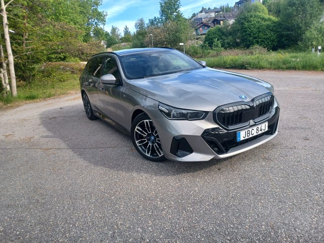 BMW 530e 2025