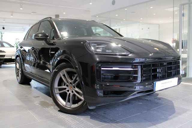 Porsche Cayenne 2025