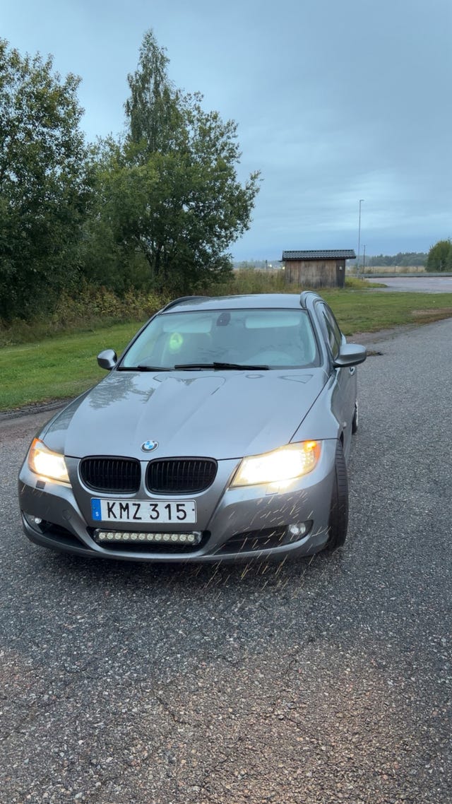 BMW 320d 2011