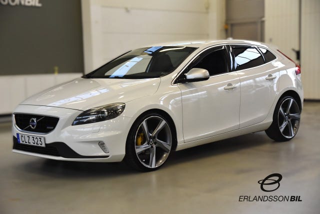 Volvo V40 2015