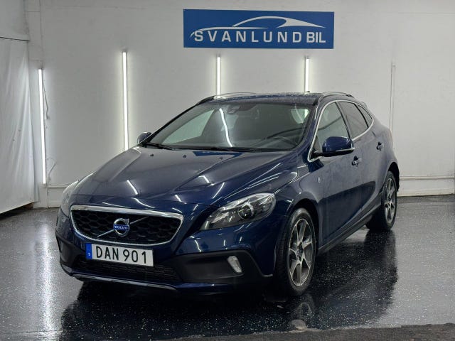 Volvo V40 Cross Country 2015