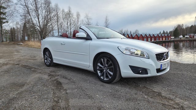 Volvo C70 2011