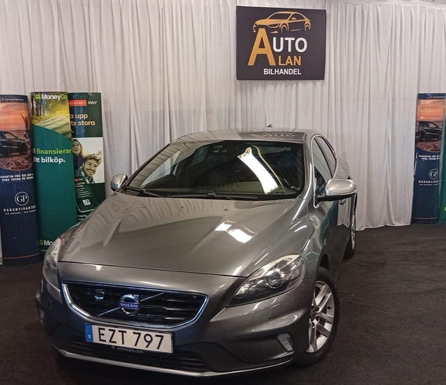 Volvo V40 2015