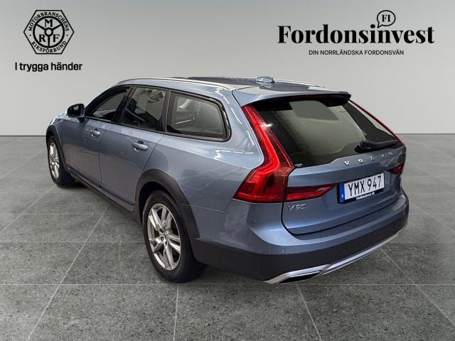 Volvo V90 Cross Country 2019 – bild 3