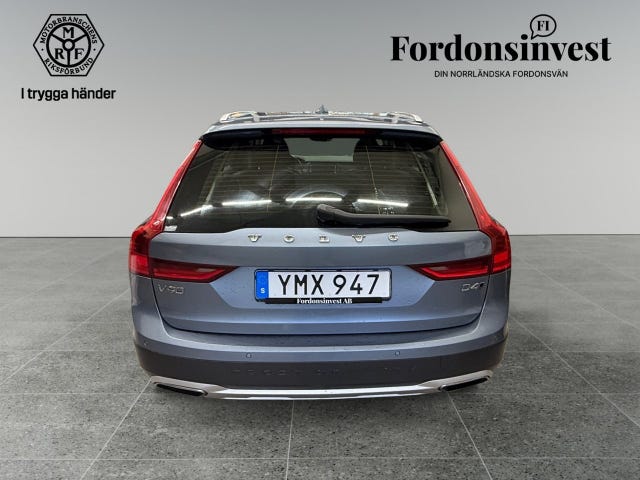 Volvo V90 Cross Country 2019 – bild 4