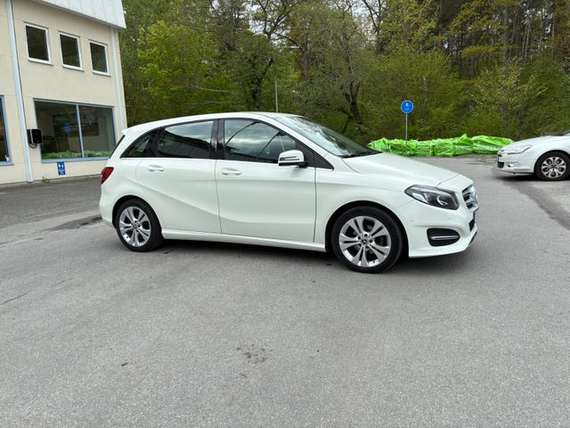 Mercedes-Benz B180 d 2019