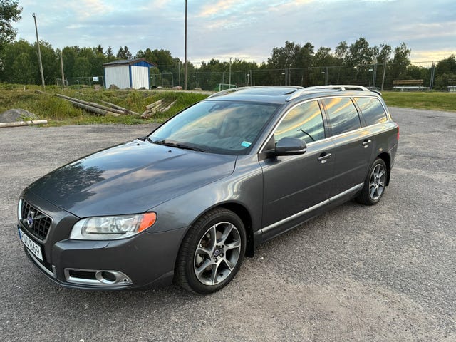 Volvo V70 2012