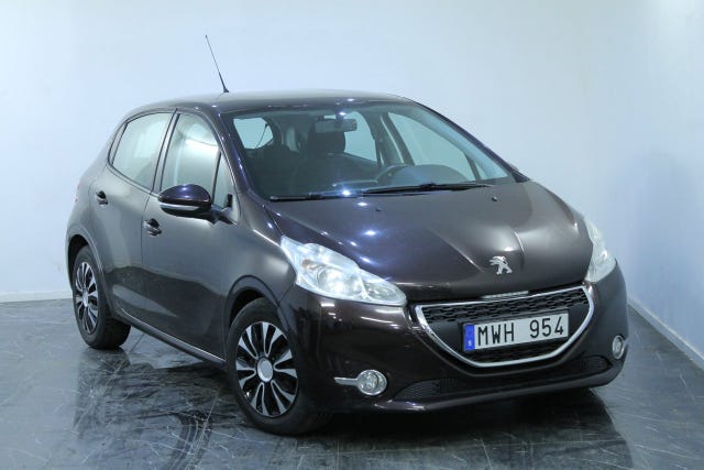 Peugeot 208 2012