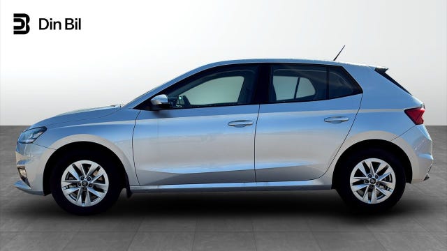 Skoda Fabia 2025 – bild 2