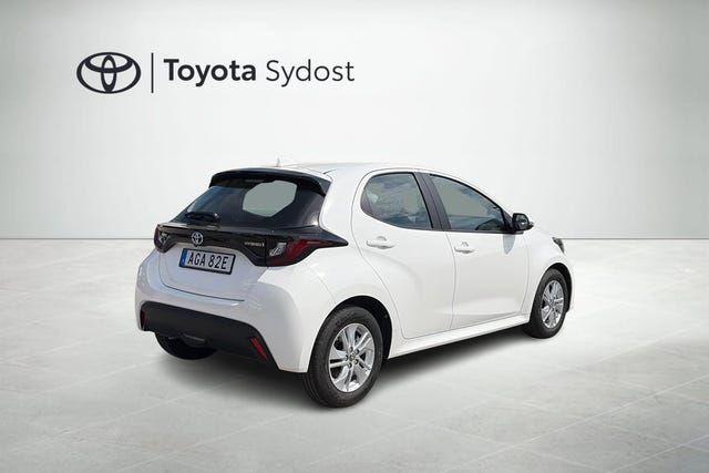 Toyota Yaris 2024 – bild 2