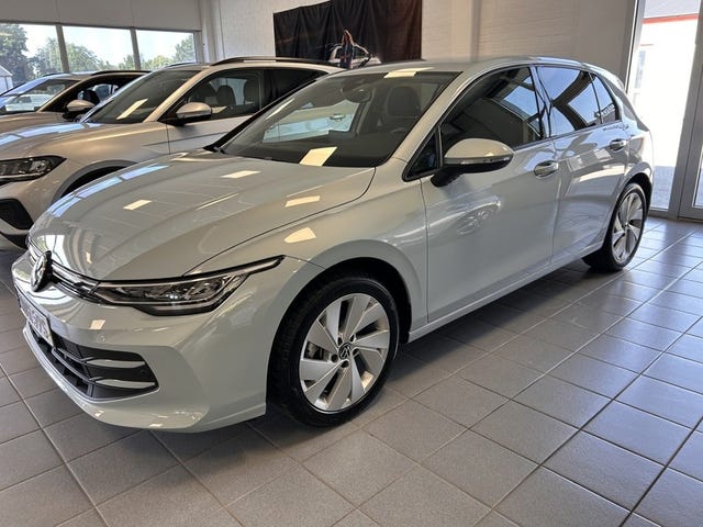 Volkswagen Golf I 2025