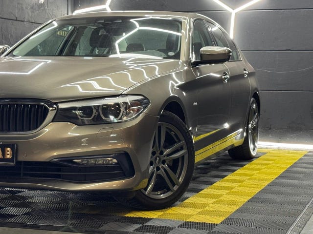 BMW 520d 2018 – bild 2