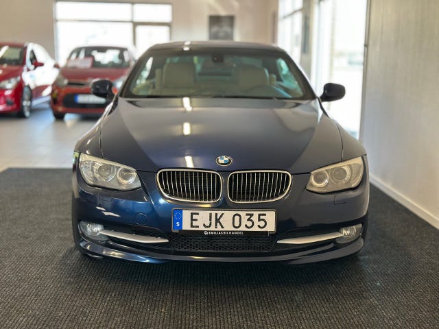 BMW 330d 2012 – bild 2