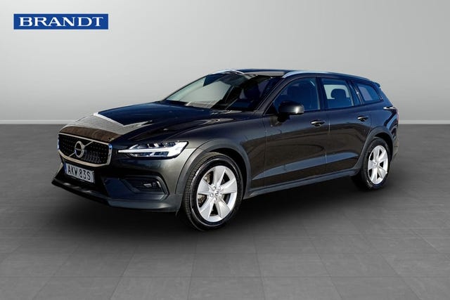 Volvo V60 Cross Country 2021