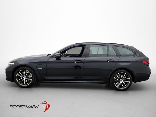 BMW 530e 2023 – bild 4