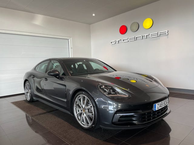 Porsche Panamera 4 2018