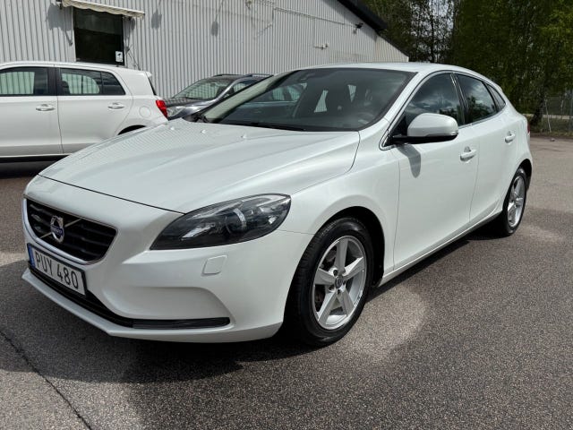 Volvo V40 2015