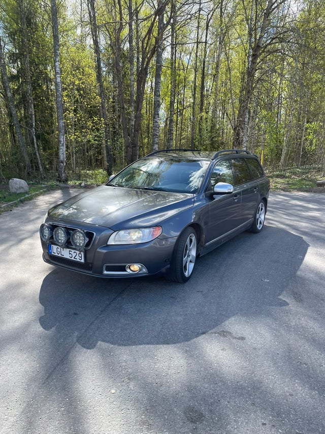Volvo V70 2011