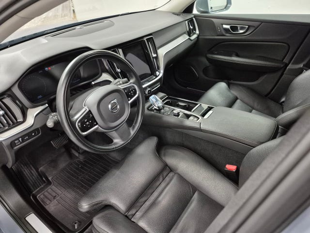 Volvo V60 2022 – bild 2