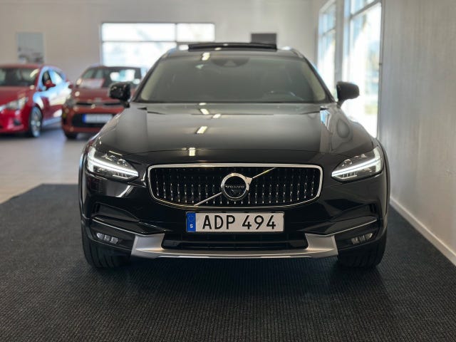 Volvo V90 Cross Country 2017 – bild 2