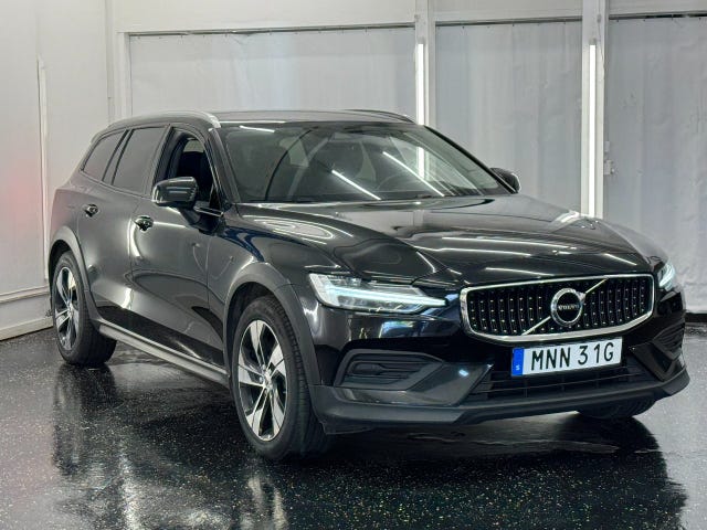 Volvo V60 Cross Country 2022 – bild 3