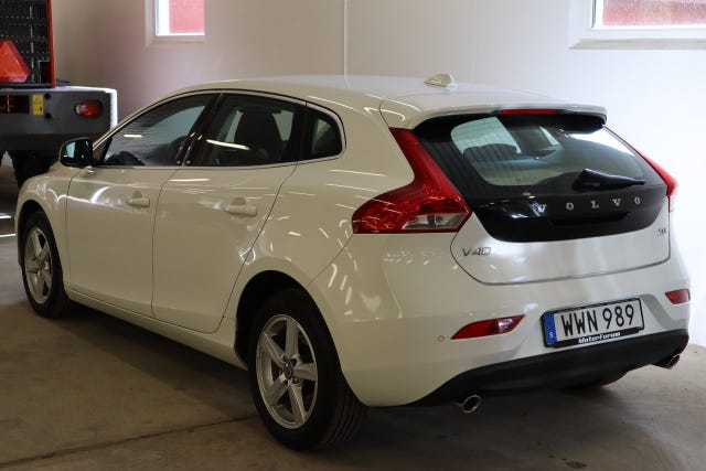 Volvo V40 2016 – bild 2
