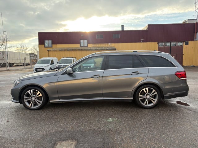 Mercedes-Benz E220 2016 – bild 2