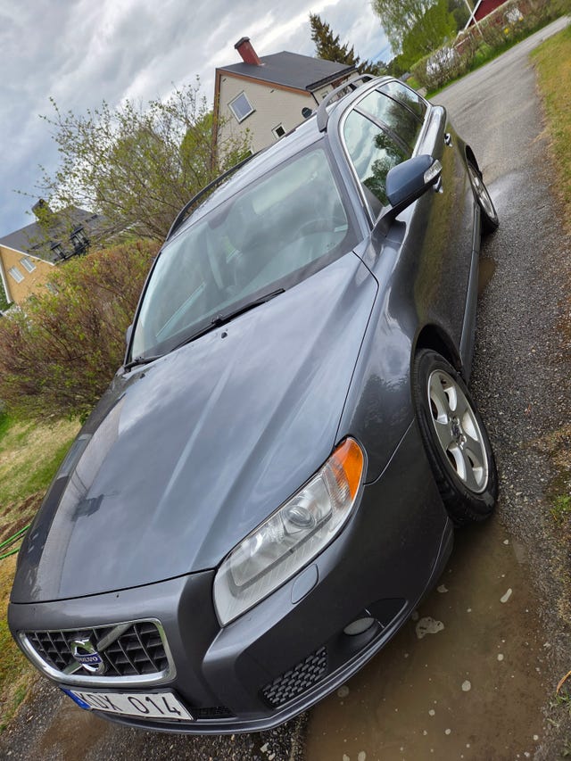 Volvo V70 2010