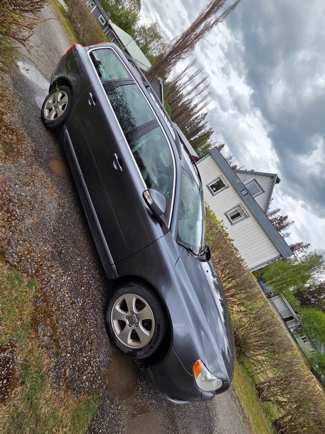 Volvo V70 2010 – bild 2
