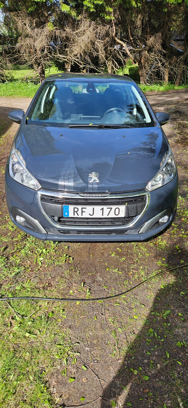 Peugeot 208 2016