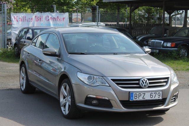 Volkswagen Passat CC 2011