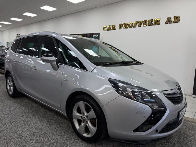 Opel Zafira Tourer 2012