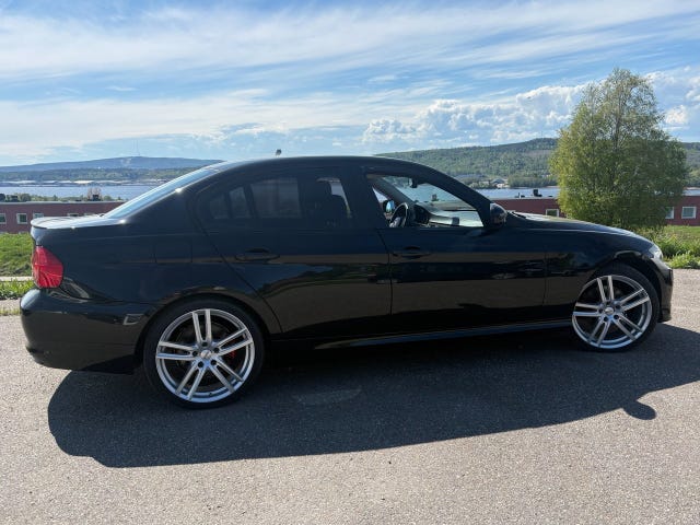 BMW 320d 2011