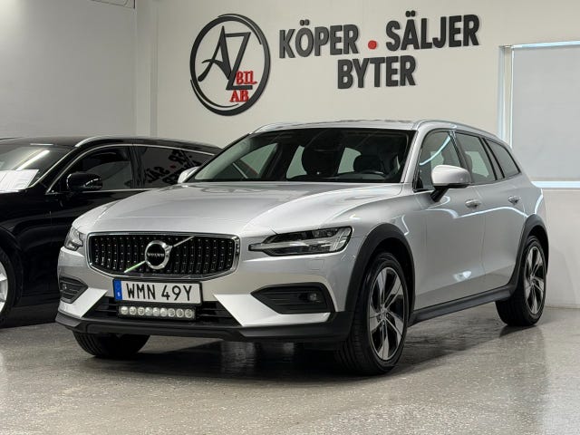 Volvo V60 Cross Country 2021