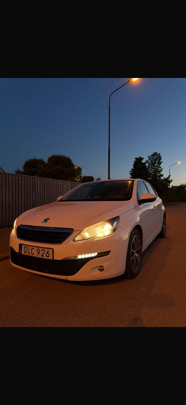 Peugeot 308 2016
