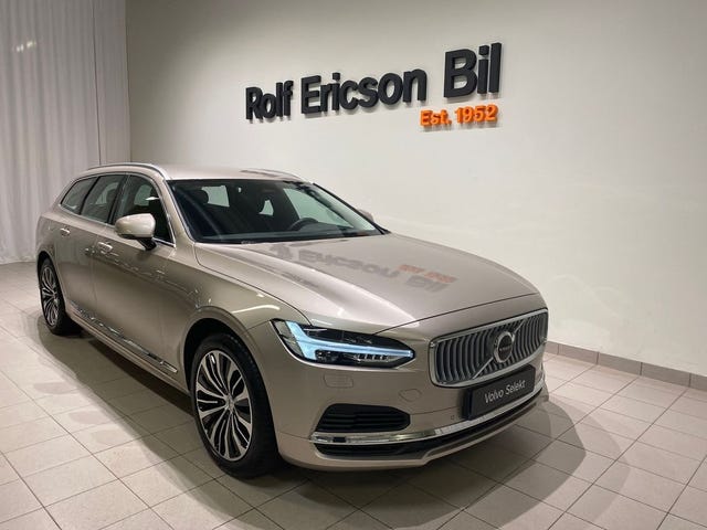 Volvo V90 2025