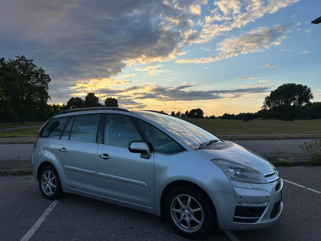 Citroen Grand C4 Picasso 2011