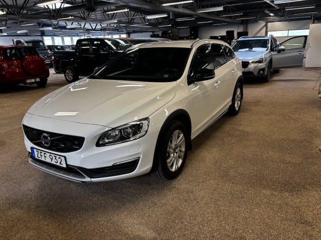 Volvo V60 Cross Country 2018