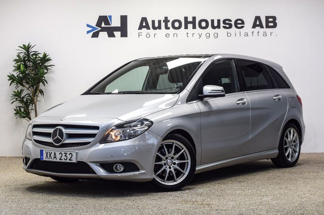 Mercedes-Benz B180 2015