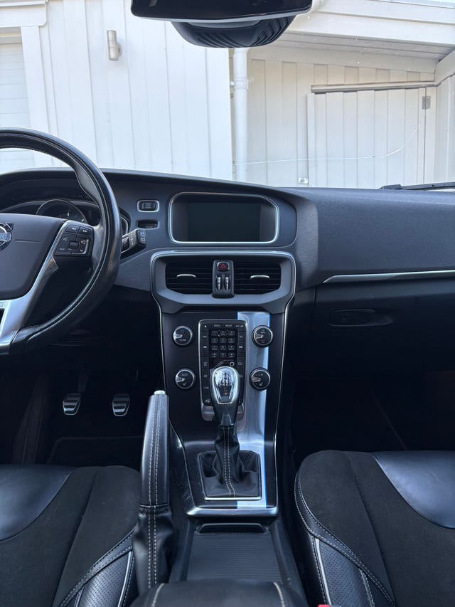 Volvo V40 2014 – bild 2