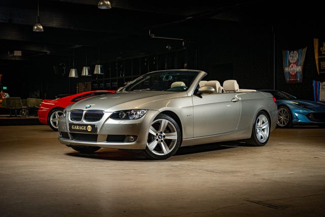 BMW 325i 2008